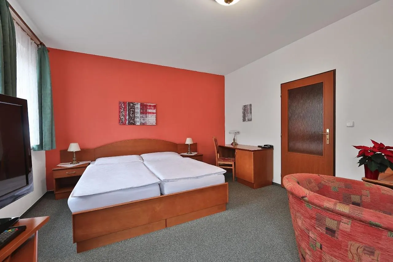 Attic Hotel Prag 3*,  Çek Cumhuriyeti