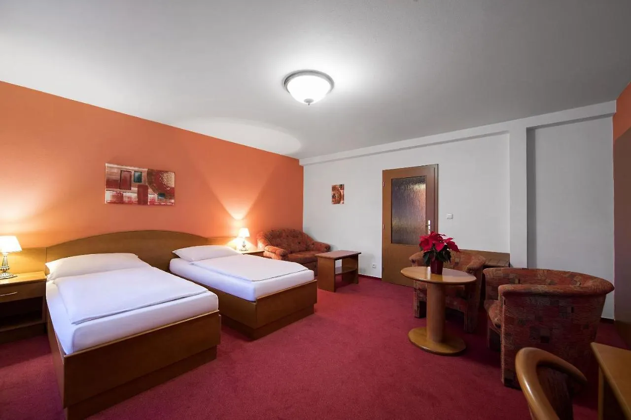 Attic Hotel Prag