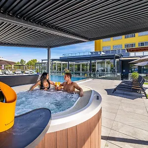 Hotel Aura Design & Garden Pool, Prague